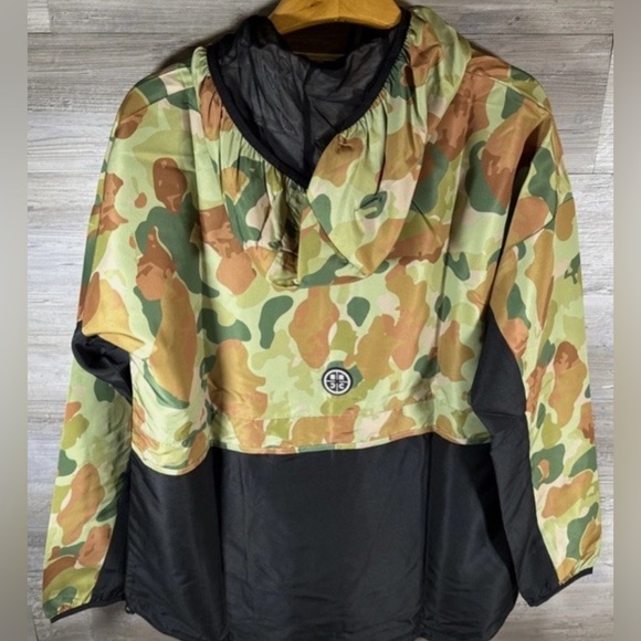 NWT Black Rifle Coffee Company Andorak Windbreaker in Frog Skin Camo - Picture 2 of 5